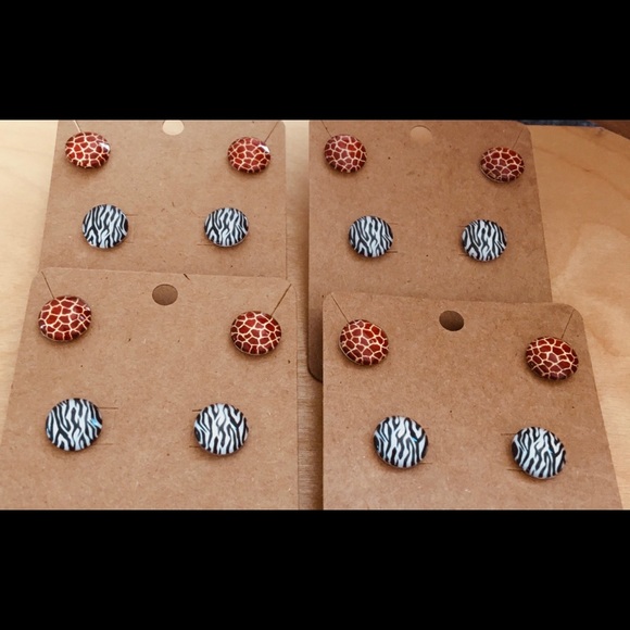 Zebra & Giraffe Stud Earrings - Picture 3 of 8